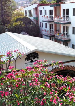 Slider image (4) Hacienda del Lago Treatment Clinic for Confidential Recovery Wellness